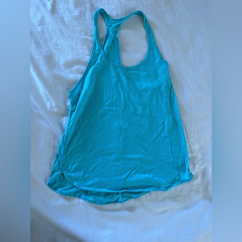 Lululemon tank size 6